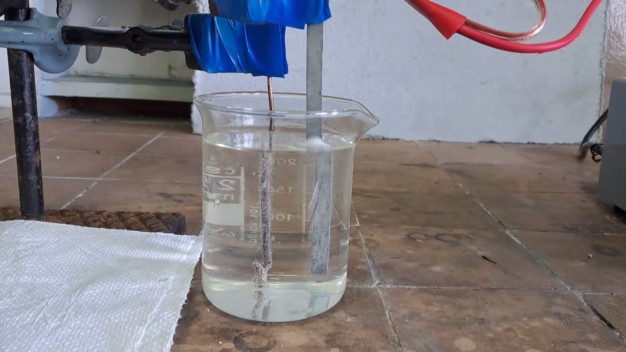 Electrolysis of hydrochloric acid (test of power supply unit)